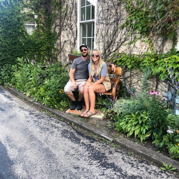 Meet your Posher, Sierra - Picture 2 of 11